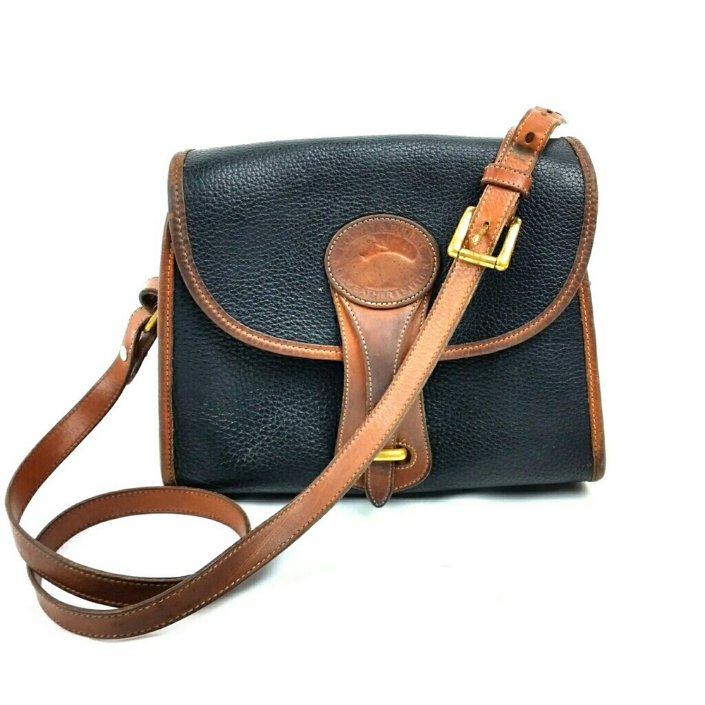 Vintage Dooney & Bourke Essex Crossbody AWL Black